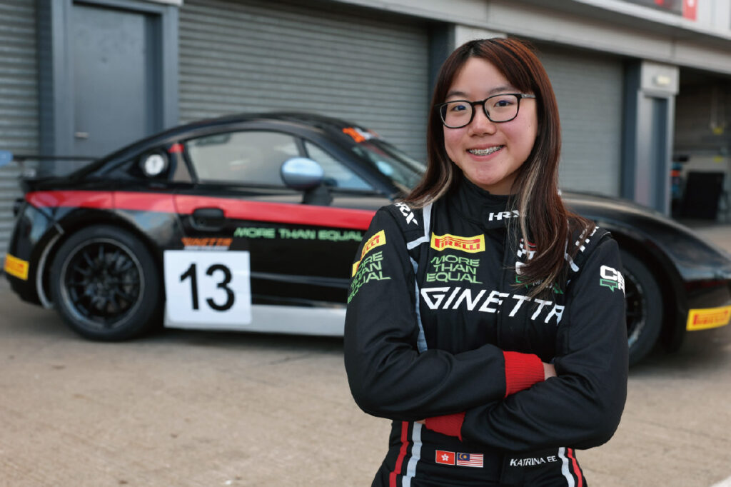 15歲少女賽車手余穎童<br>挑戰英國Ginetta少年錦標賽
