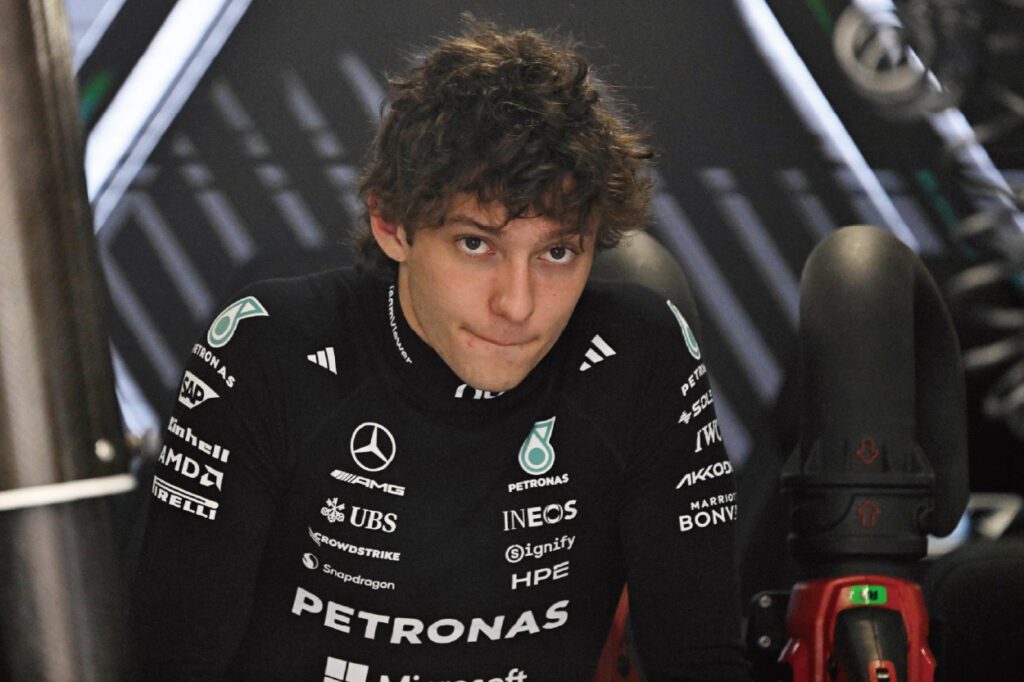 Kimi Antonelli違反黃旗規則被罰退3位起步