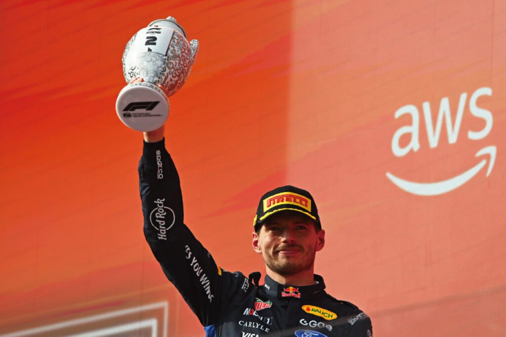 Verstappen讚揚Red Bull「超水準表現」